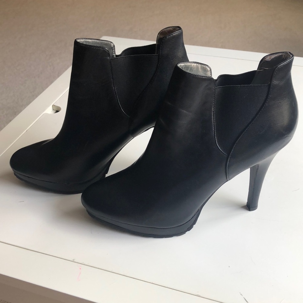 Darling black booties by Jessica Simpson